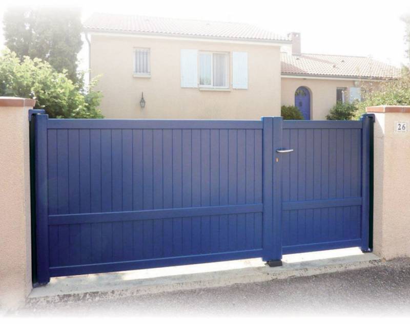Portail aluminium Carignan 1/3-2/3.