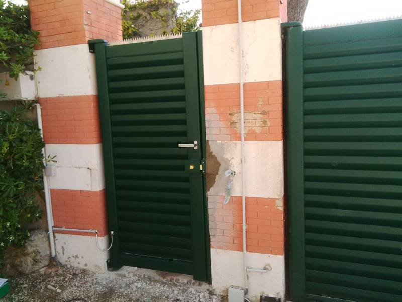 Portail et portillon aluminium modèle ASPRE à Aubagne