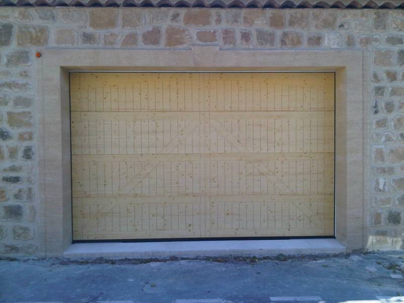 Porte LTH motif 405 en pin du nord